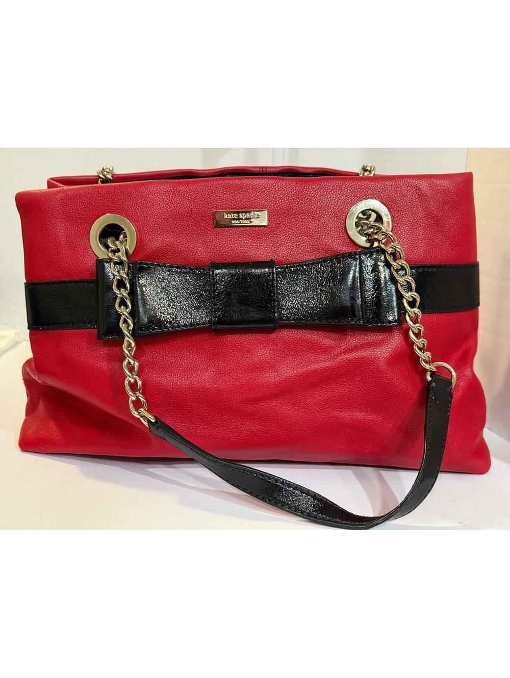 Kate Spade New York Red and Black Leather Shoulder Bag with Bow Detail